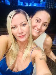 Michelle Brookman (@yogabeachgirl.shellyb) • Instagram photos and videos