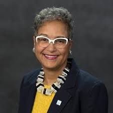 Anna Hines (@mrshines6th)