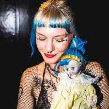 Devon Head's Instagram, Twitter & Facebook