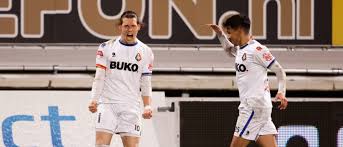 “Mike Snoei leidt Hoe Telstar naar Play-offs: Een Droom die werkelijkheid wordt”