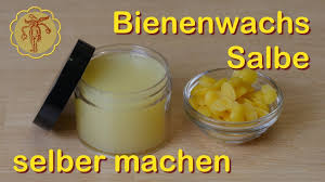 From i.pinimg.com in aller ruhe entstanden zwei verschiendene wunderbare heilsalben mit ringelblume und beinwell. Bienenwachs Salbe Selber Machen Grundrezept Youtube