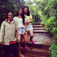 Mohena Singh Family Biography Husband Career Wiki Age Or More She is known for playing keerti in star plus's yeh rishta kya kehlata hai.