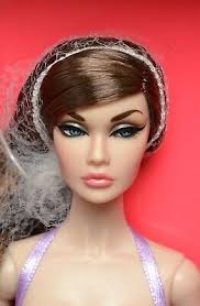 Poppy Parker BEACH BABE 12" DRESSED DOLL ACTUAL DOLL Fashion Royalty