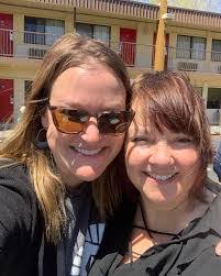 Debbie Leavitt's Instagram, Twitter & Facebook