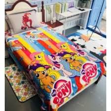 Главная героиня — единорог по имени твайлайт спаркл, ученица принцессы селестии. Selimut My Little Pony