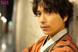 山崎育三郎の髪型 2020最新 女子ウケ抜群ヘアのオーダー セットまで解説 slope スロープ 2021 髪型 山崎 ミュージカル