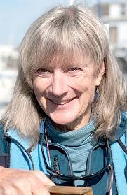 Carol Hasse's Instagram, Twitter & Facebook