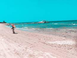 Tentu saja masih sangat terjangkau mengingat keindahan alam dan eksotisme pemandangan yang bisa disaksikan disini. Pantai Lon Malang Destinasi Baru Di Madura Iin Maulida S Blog