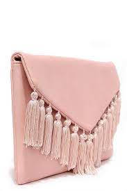 Accessoires Wahlt Der Helle Farbtyp Passend Aus Seiner Hellen Farbpalette Sie Wirken Edel Elegant Clean Leather Purse Faux Leather Handbag Leather Handbags