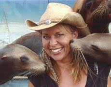 Janea Dahl: How To Turn Kids' Lesson Plans Into A $250K A Year Business