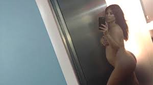 Kim Kardashian Posts Bold, Beautiful Nude Pregnant Selfie to Combat Body  Shaming