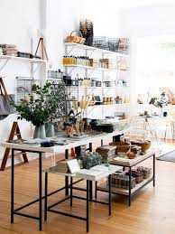 The Lofty Interior Of Showroom A Retail Concept Store Located In Brisbane Photo Mindi Cooke For The De Store Interiors Store Design Interior Shop Interiors