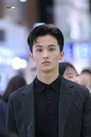 Mark is such a sweetheart who truly has lots of love to give. Slay Now On Twitter Mark Nct Nct Mark Lee