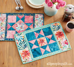 You can keep a few cups of markers or crayons on the table and everyone will have a blast! Free Place Mat Patterns Allpeoplequilt Com
