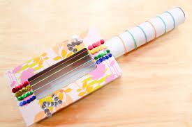 Contohnya botol bekas, stik es krim, dan masih banyak lainnya yang bisa dipakai untuk. Kegiatan Rumah Semakin Seru Dengan Alat Musik Dari Barang Bekas Hanyaberbagi