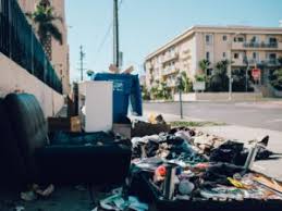 Expert junk car buyers provides junk car buying services to the detroit metro area. Detroit Mi Junk Trash Removal 313 651 7482 Detroit Mi Junk Trash Removal
