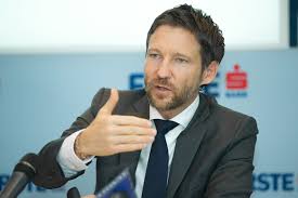 It underwent major renovations in 2010 and 2011 to increase the capacity from 4,500 to over 7,000. Thomas Schaufler Erste Bank Wir Sind Dort Wo Der Kunde Uns Haben Will