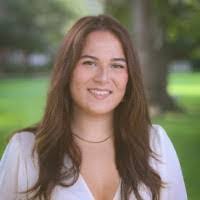 Rosalie Henning's Instagram, Twitter & Facebook