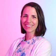 Kerry Schneider's Instagram, Twitter & Facebook