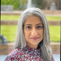 200+ profilů „Surti“