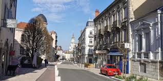 This district covers the northern part of the town centre. Confinement Jour 2 Le Centre De Bourg En Sommeil Bourg En Bresse Magville