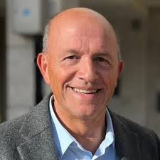 Feliz año 2019 a todos! Actualmente busco para una fabrica de casi 200  personas en Segovia un Director de Producción, con 13 personas en mando  directo tendrá muchos retos de mejoras a