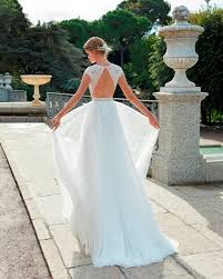 Ich verkaufe ein ungetragenes brautkleid von kelsey rose aus der kollektion 2018. Die 460 Besten Ideen Zu Ruckenausschnitt Tiefer Rucken Brautkleid Hochzeitskleid Brautkleid Hochzeitskleid Kleid Hochzeit