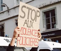 Il pense qu'il va gagner assez d'argent. Violences Policieres La Parole Au Rap Francais Article Abcdr Du Son