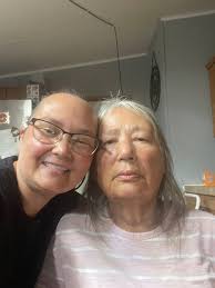 Today we celebrated Pennie 16th birthday🎉🎉 even tho she's blind I think  she still realized it was her special day💞 she enjoyed her gifts and  cupcake‼️