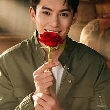 Dylan Wang Holiday Photo Discussion