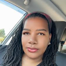 What we can learn from Snoop Dogg's transition from Gangsta Rapper to  America's Grandpa: Being authentic always takes the top spot. Snoop Dogg's  genuine excitement for carrying the Olympic torch, cheering with