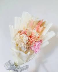 This first love for dried flowers continues today. List Where To Buy Pretty Dried Flowers Online