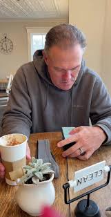 Tammy Gately (@tlgnh)