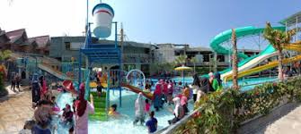 Ketiga kolam renang yang disegel tim gabungan dari tni, polri, kejaksaan, hingga satpol pp kabupaten garut adalah antralina, cipanas indah, dan tirta kencana. Wisata Garut Cipanas Waterboom Yang Viral Gerai News