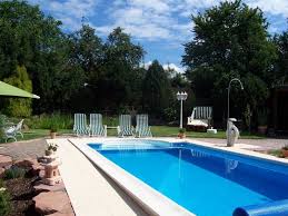 Vom balkon kan man das meer sehen. Poolbau Im Selbstbau Der Traum Vom Pool Im Eigenen Garten Roos