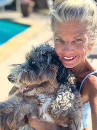 Linda deere Amelie it was a great way for us to find our perfect companion!  The process was easy and our concierge helped us with everything. Thank you!