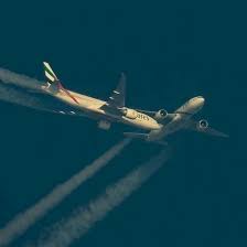 Breathtaking Shot Two Planes Crossing Each Other Pia Emirates Emirates Airline Plane Photos Aircraft