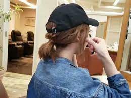 3分でできる 春のボブ キャップがかわいい簡単ヘアアレンジ キャップ ヘアアレンジ 簡単 ヘアアレンジ ヘアアレンジ