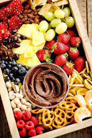 The Holidays Are A Busy Time Of Year For Everyone Between Work Parties Or Family Gatherings These Make Ahead Thanksgiving Snacks Snack Platter Food Platters