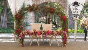 Flores,un regalo que siempre cae bien tenemos las mejores opciones. Arreglos Florales Vintage