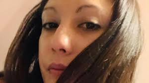 Amy Holden: 29-year-old hit by Bondi bus dies three days later