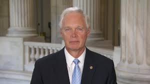 Senator ron johnson said monday that he has no symptoms after testing positive for the coronavirus over the weekend and announced that he plans to vote in person on the supreme court nomination even if it means he has to wear a moon suit.i feel perfectly normal, i have not had any symptoms. People Are Learning To Live With Covid Sen Ron Johnson Speaks At Trump S Janesville Rally