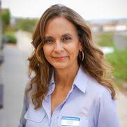 Lisa Elbjorn, Realtor with Sandy Messer & Assoc.