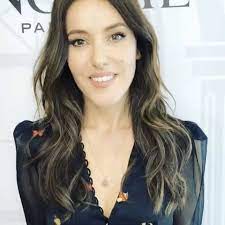 I have been doing makeup on myself and others for longer than i care to remember. 6 552 Likes 78 Comments Lisa Eldridge Lisaeldridgemakeup On Instagram Great Fun Meeting Everyone Today At Hair Styles Hair Beauty Wedding Makeup Looks