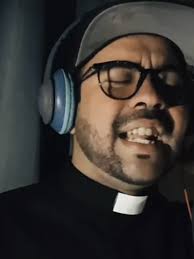 Respuesta a @elisapzzz "Vivencias de una Pasión" Tema del Padre Rubén  Hernández (Padre Rubén) en el que mediante rimas urbanas cuenta su vivencia  personal en su camino hacia al Sacerdocio. Este y ...