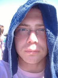 Brad Le's Instagram, Twitter & Facebook