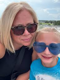 Help us wish a Happy Birthday to our amazing Danielle! Our super stylist  and voice of reason 🩷 We Love her