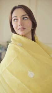 Awadh by Shobha is a handmade chikankari clothing brand, expertly crafted  by the artisans of Lucknow. Owned and passionately managed by Shobha Mathur,  a fashion enthusiast who personally travels to Lucknow to