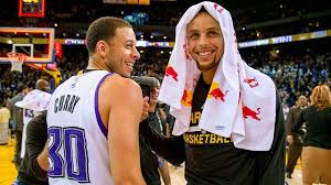 A curry shoots a basketball and they kept watching curry shoot. Stephen Curry Vs Seth Curry 1 On 1 Youtube