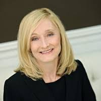 Deana Harmon's Instagram, Twitter & Facebook